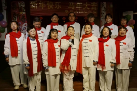 洪江区幸福太极队喜迎新年