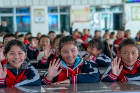 点亮西藏高原“微心愿” 怀化市民族团结进步宣传教育月系列活动