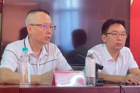 喜迎全球湘商大会—“村居健康小屋”溆浦捐赠活动圆满举行