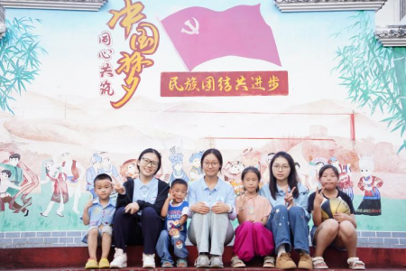 组织振兴引领致富路：邵阳学院文学院三下乡实地探访黄金瑶族乡三