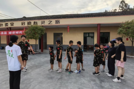 【大学生三下乡】湖南警察学院寻风实践团 | 关爱心灵，趣味团