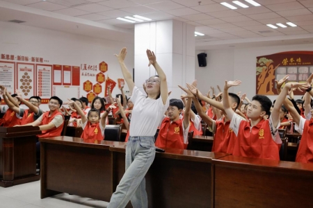 七彩假期｜铸牢中华民族共同体意识 ——走进蒙古族