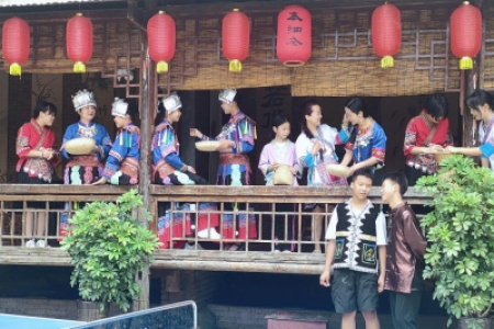 侗歌唱响山水间 镜头定格文化美