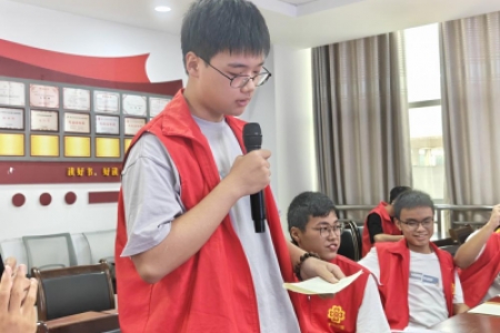 探寻生命韧性 ——《活着》读书会点亮青少年心灵