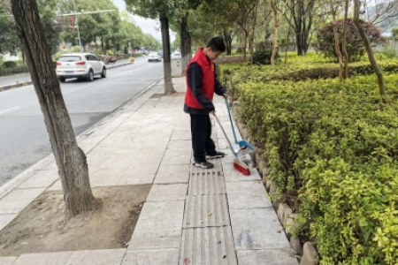 分类新时尚·雷锋少年行