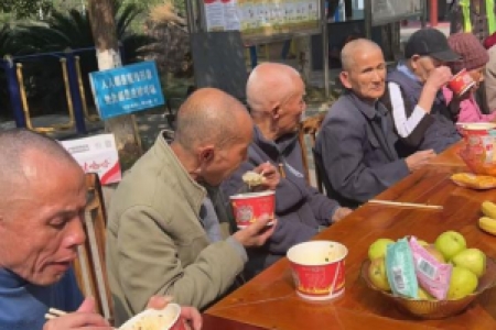 众诚协会服务队