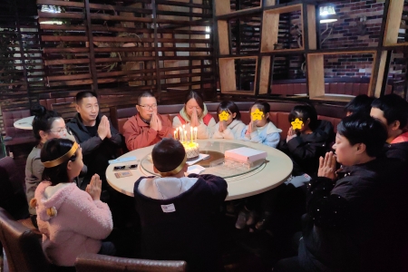 全民公益月捐计划 | 爱心汇聚 点亮逆风宝贝生日烛光