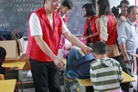 “湖南省最美志愿者”杨康生： 公益之路，永不止步，让爱蔓延每