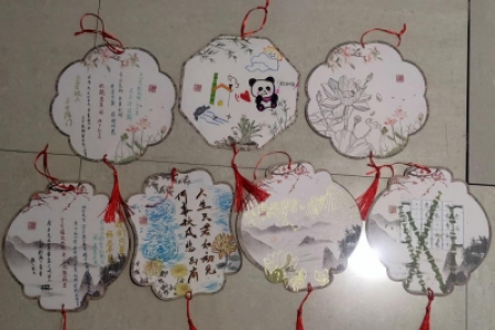 扇绘彩昶，墨书古风！雷锋青少年玩转扇绘书签 DIY