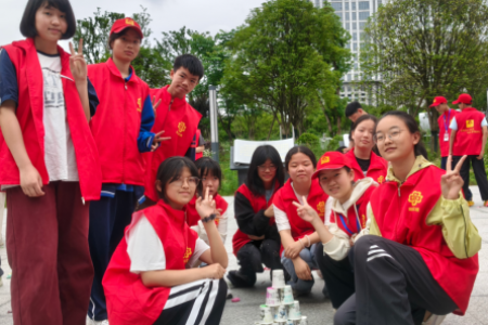 舒缓身心 快乐逐梦 —同心公益开展青少年减压团建庆六一活动