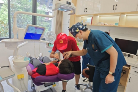 爱牙日：“小牙医”上岗，为口腔健康护航