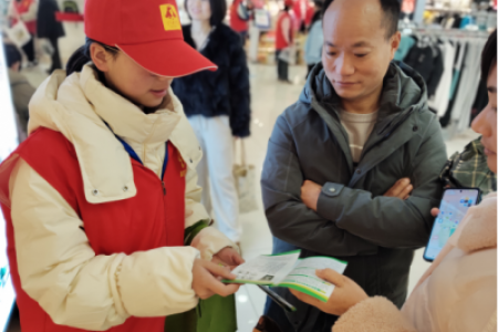 青少年变身垃圾分类小超人，掀起环保宣传新浪潮