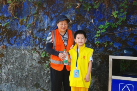 “清凉一夏，感恩有你——致敬高温下的劳动者”公益小天使线上慰