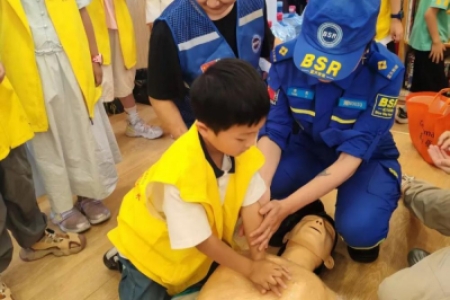 “守护生命防线，共筑防溺安全网”防溺水安全教育
