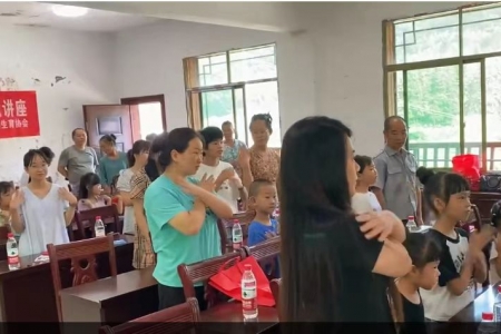 通道县志愿者协会“护佑成长”，“湘当有爱，爱待花开”--儿童