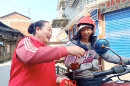 通道：禁毒分队“侗”趣横生 坪阳上演“毒”门绝技