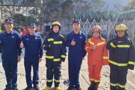 生命至上·我们共守——通道县志愿者协会热情助力第33个消防宣传月启动