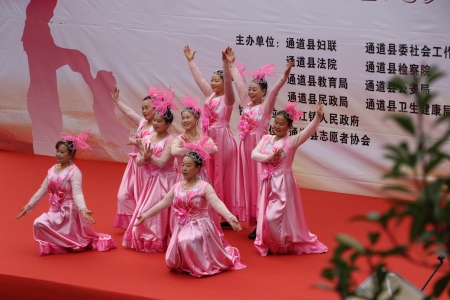 “美家美妇”爱润通道 情满社区