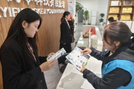 靖州县：禁毒宣传进企业